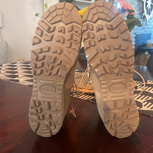 Belleville boots - Picture 4 of 5